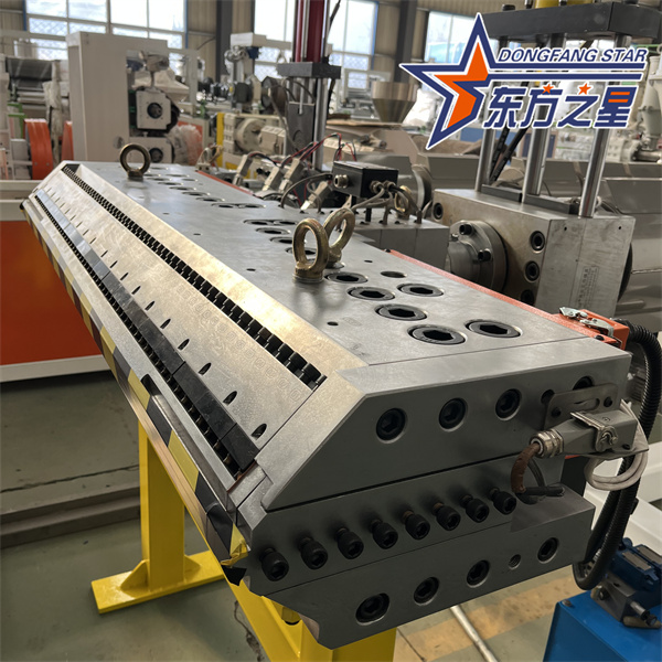Extrudeuse de feuille de thermoformage ABS