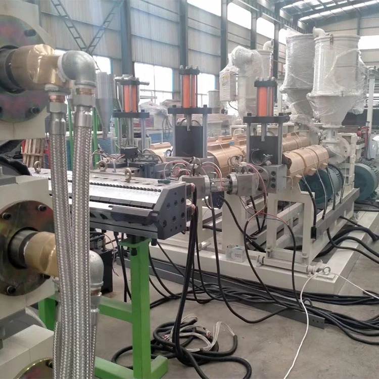Machine de carte de coextrusion à trois couches PP PP