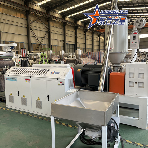 Machine d'extrusion de feuille imperméable TPE TPU