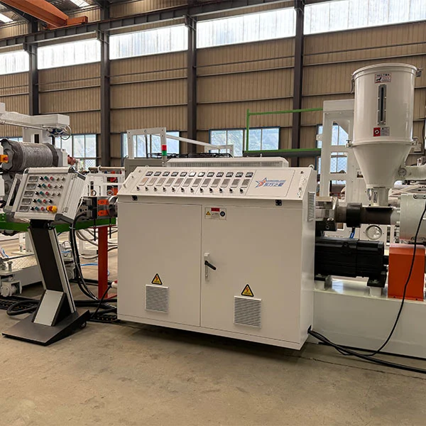 Machine d'extrudeuse de feuille TPU